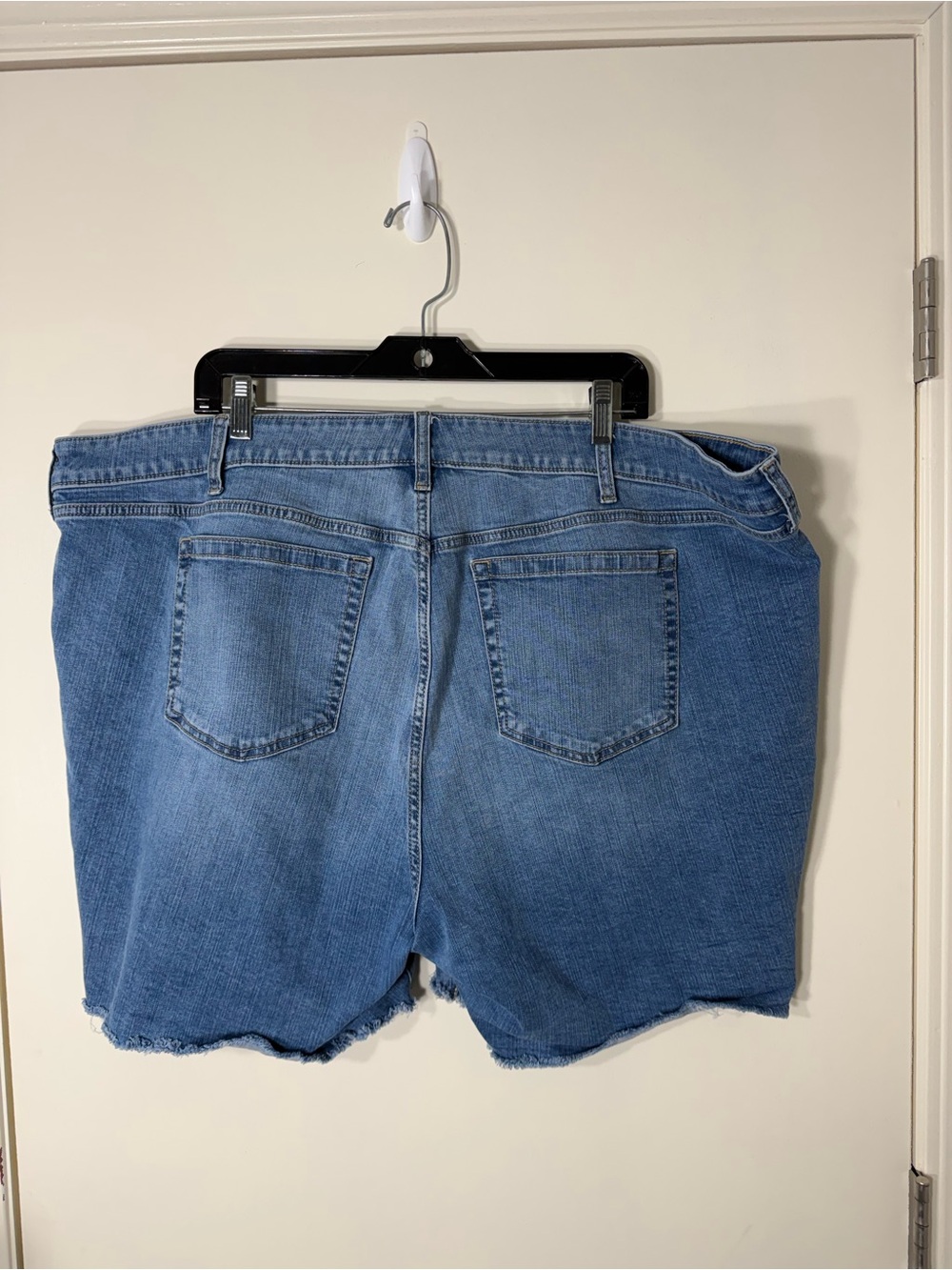 Torrid vintage stretch Bermuda shorts‎ plus size 24W - Picture 2 of 6